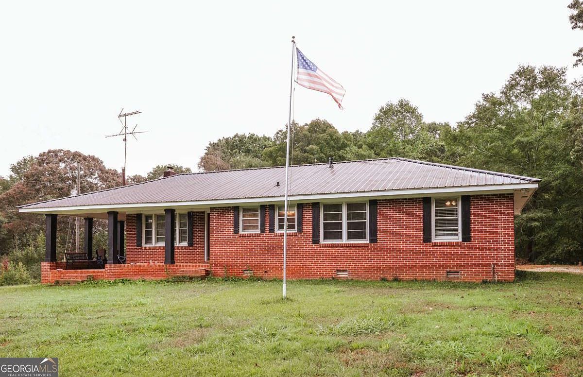 266 Water Oak Rd Danielsville, GA 30633 - Thumbnail 2