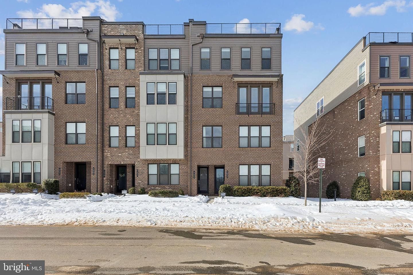 4635 Charger Pl Unit 805 Chantilly, VA 20151 - Thumbnail 2