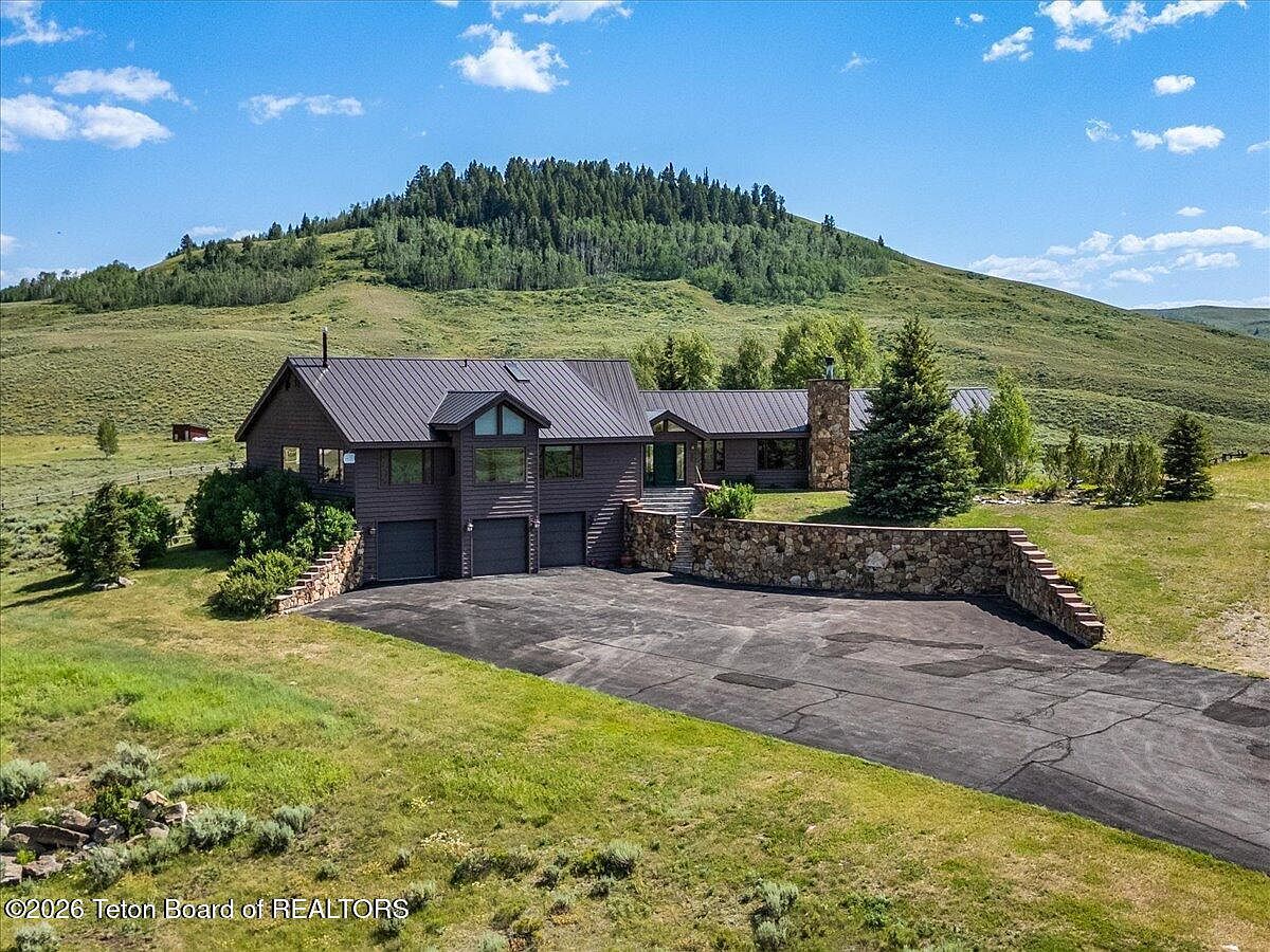 13981 Us Highway 191 Bondurant, WY 82922  | Single Family