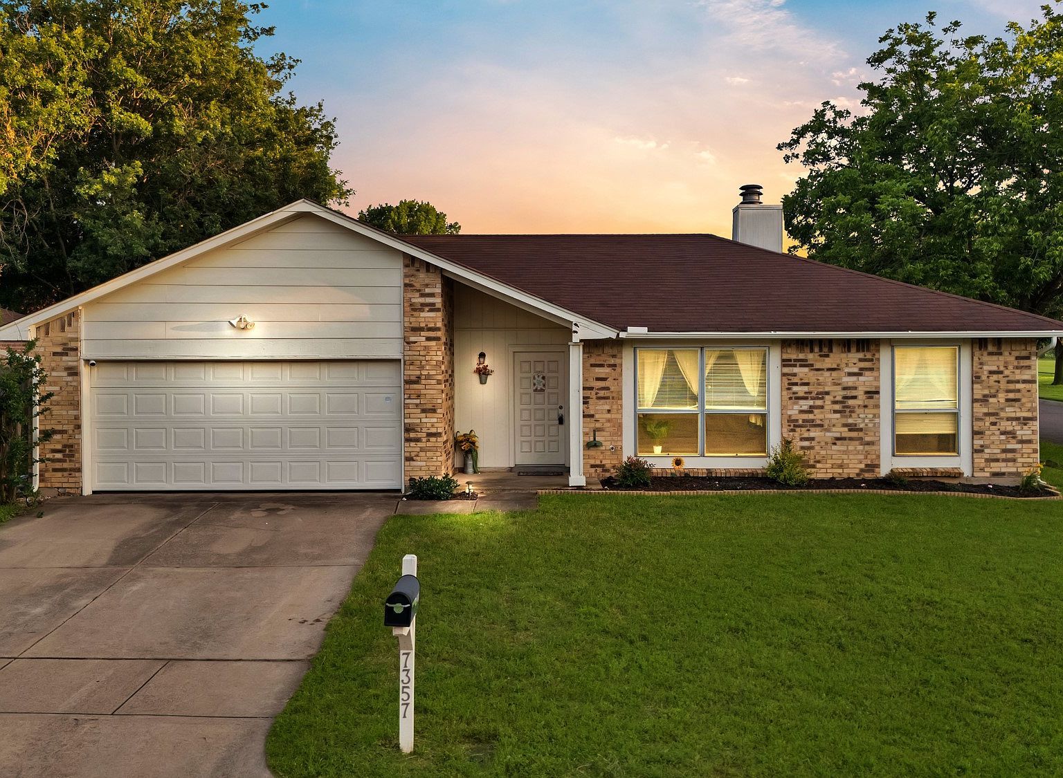 7357 Channel View Dr Fort Worth, TX 76133 - Thumbnail 2