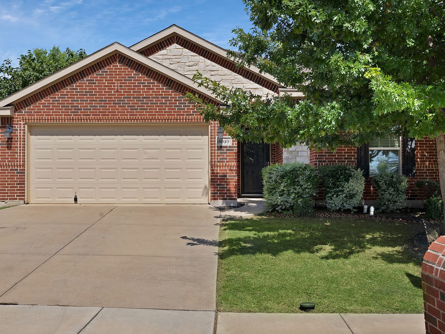 8037 Big Spruce Ln Fort Worth, TX 76123 - Thumbnail 2