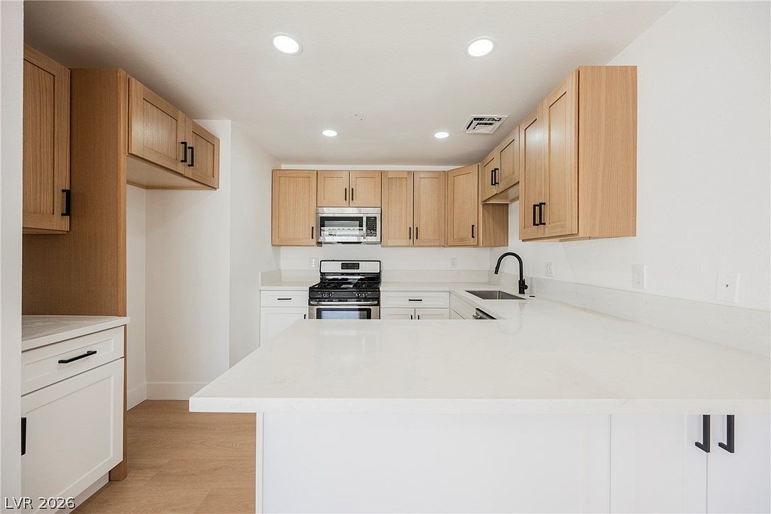 6783 Ledgewood Dr Las Vegas, NV 89103  | New build