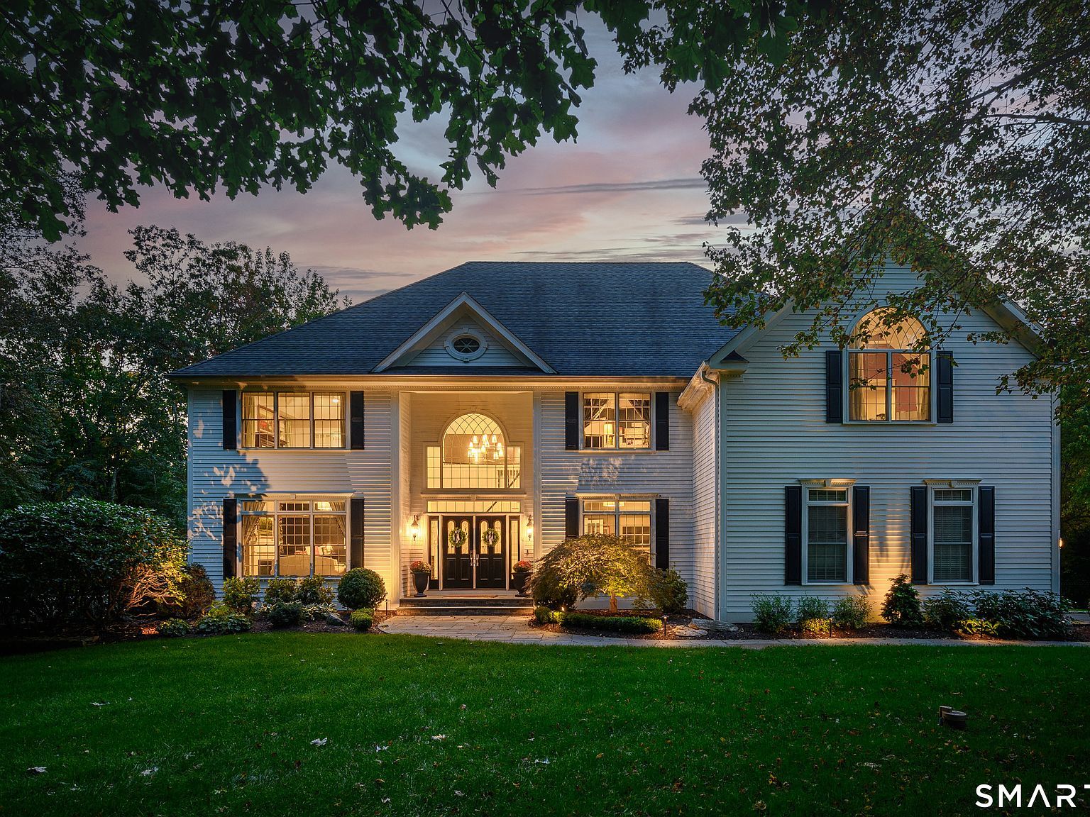 14 Merlins Ln Newtown, CT 06470 - Thumbnail 2