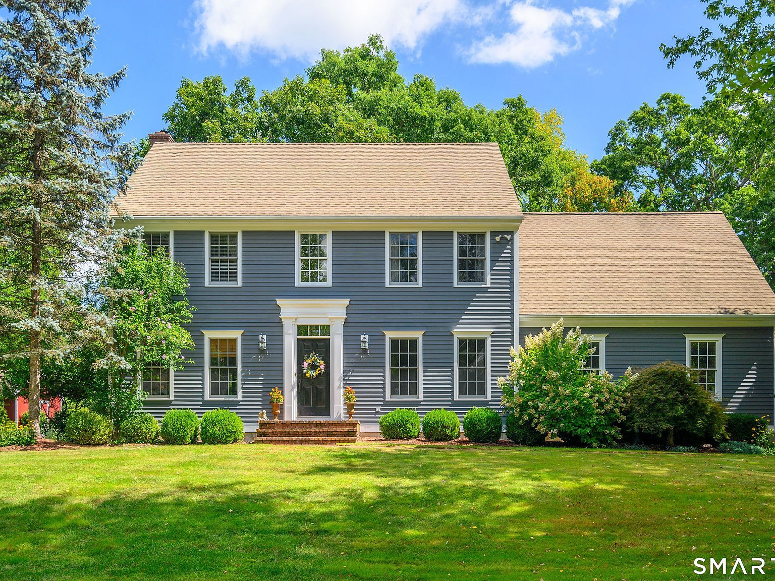 21 Phyllis Ln Newtown, CT 06470  | Single Family