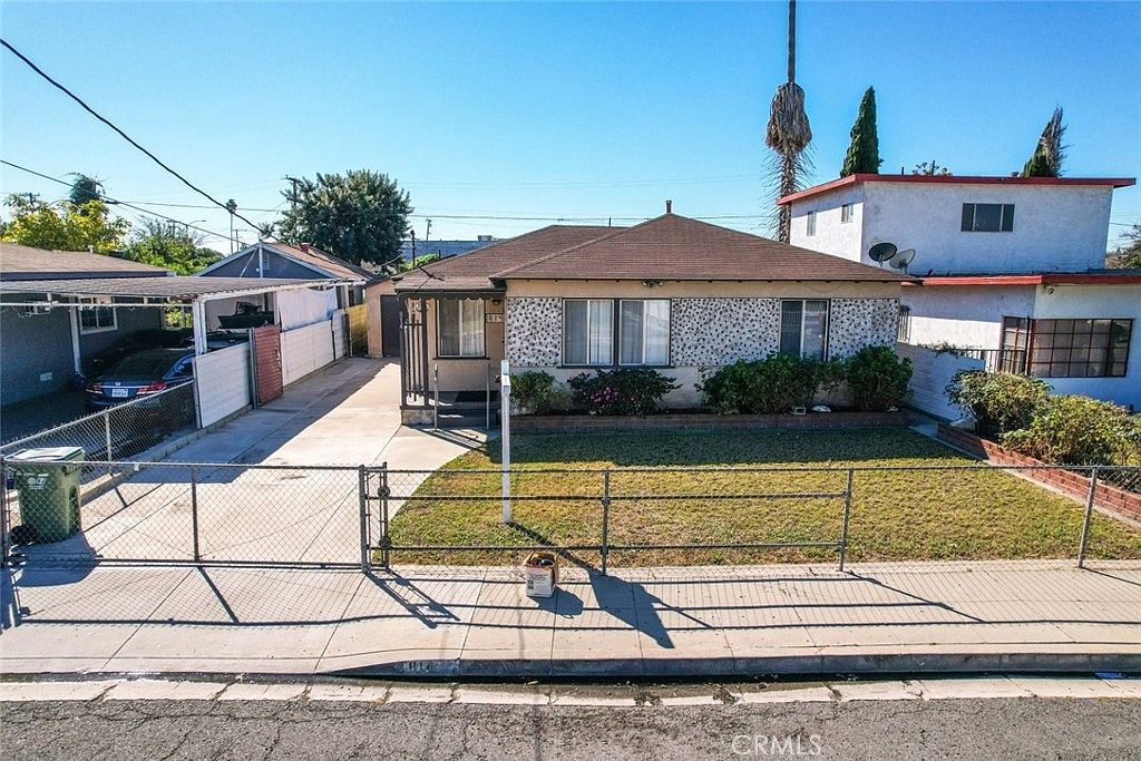 814 W Maple St Compton, CA 90220 - Thumbnail 2
