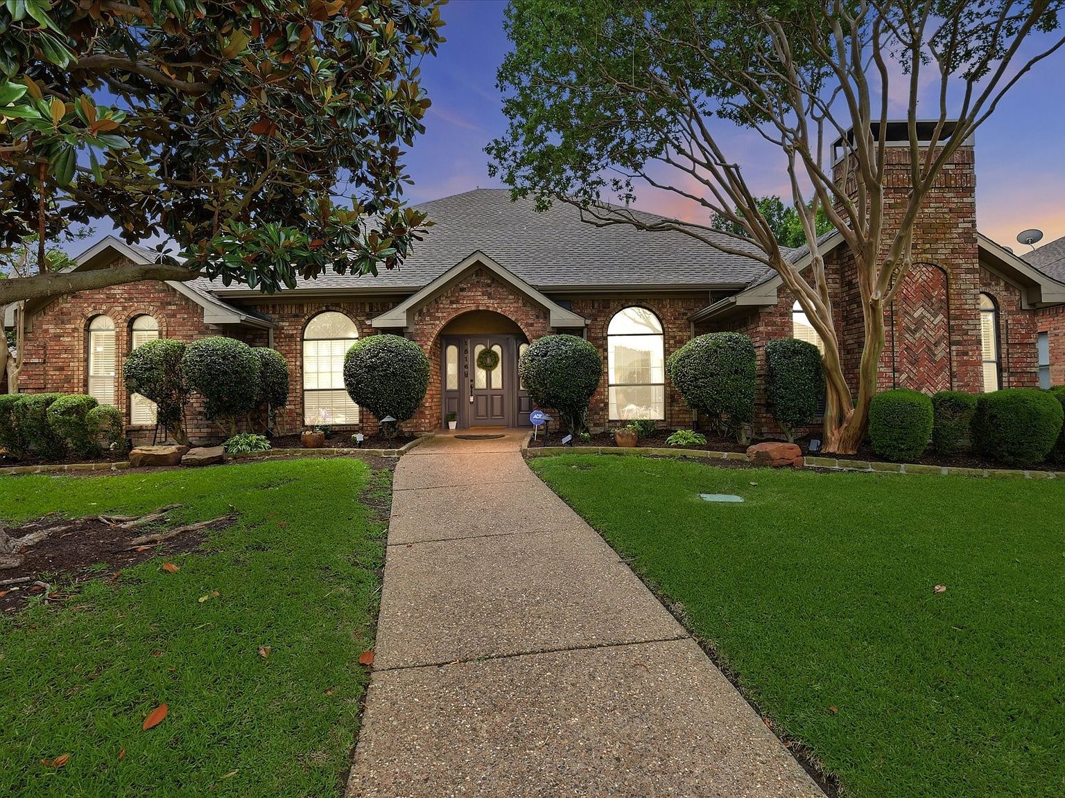 1516 Glastonbury Dr Plano, TX 75075, 75075
