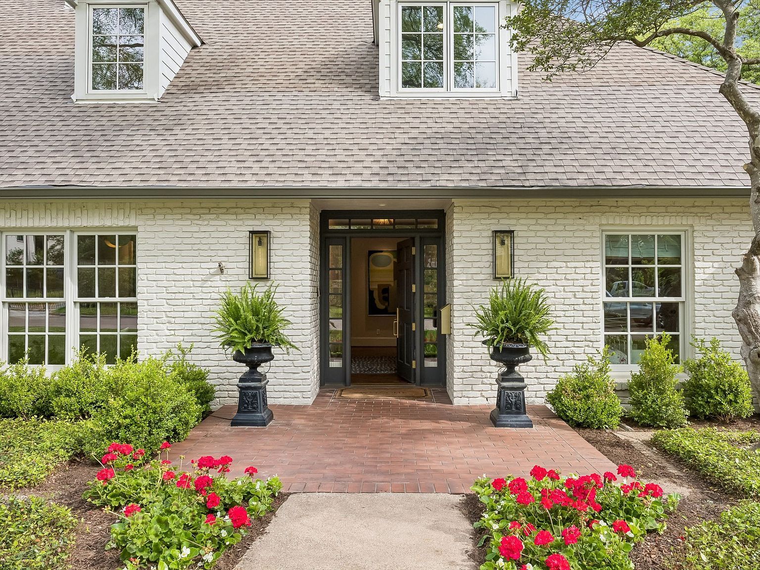 6717 Meadow Lake Ave Dallas, TX 75214  | Single Family