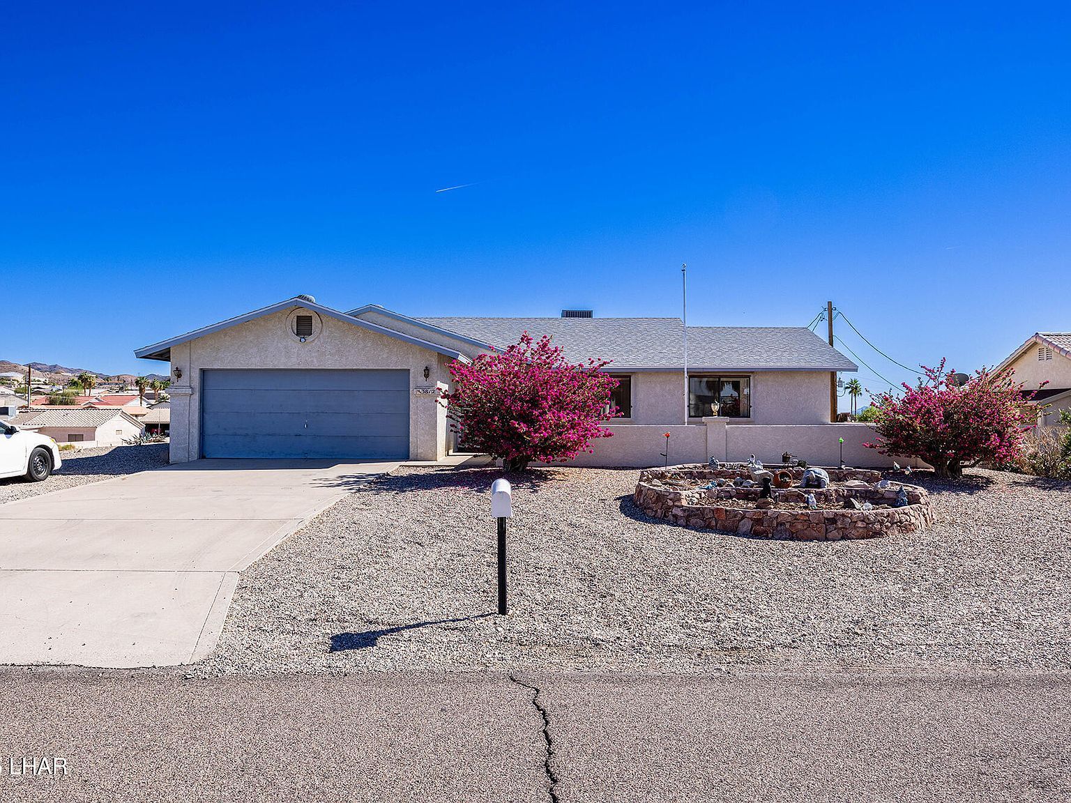 3812 Yonder Dr Lake Havasu City, AZ 86406 - Thumbnail 2