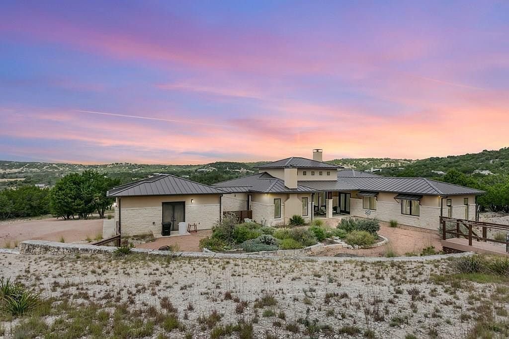 756 Cool Water Ranch Rd Fredericksburg, TX 78624 - Thumbnail 2