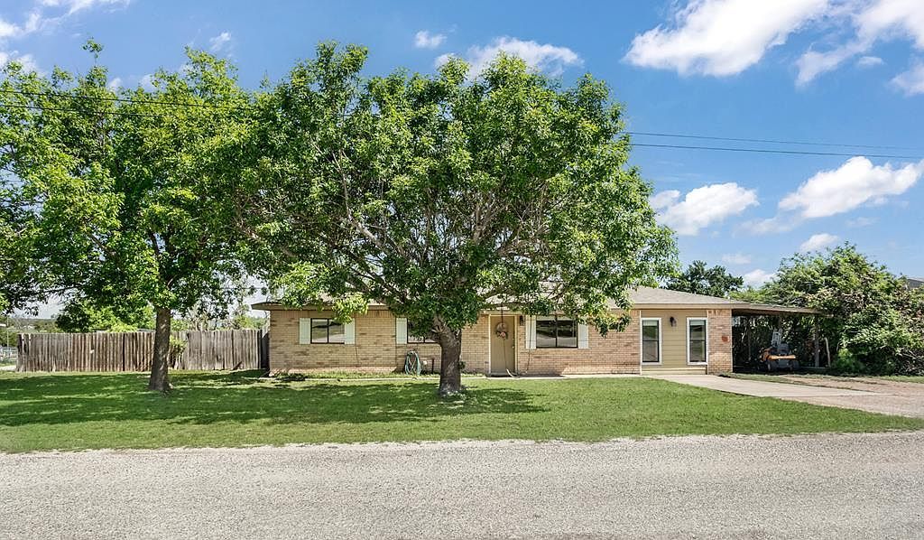 90 Quail Run Harper, TX 78631 - Thumbnail 2