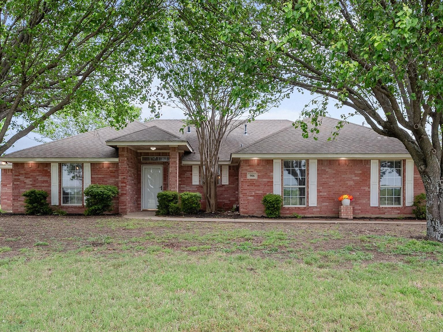 906 S Ward St Italy, TX 76651  | Single Family