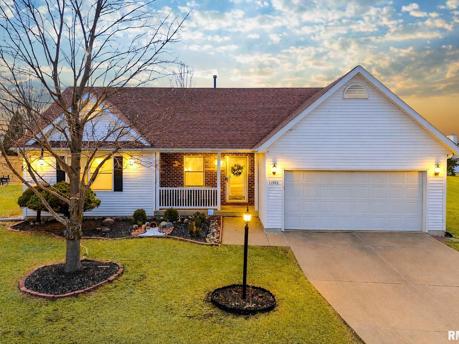 11705 N Brians Way Dunlap, IL 61525  | Single Family