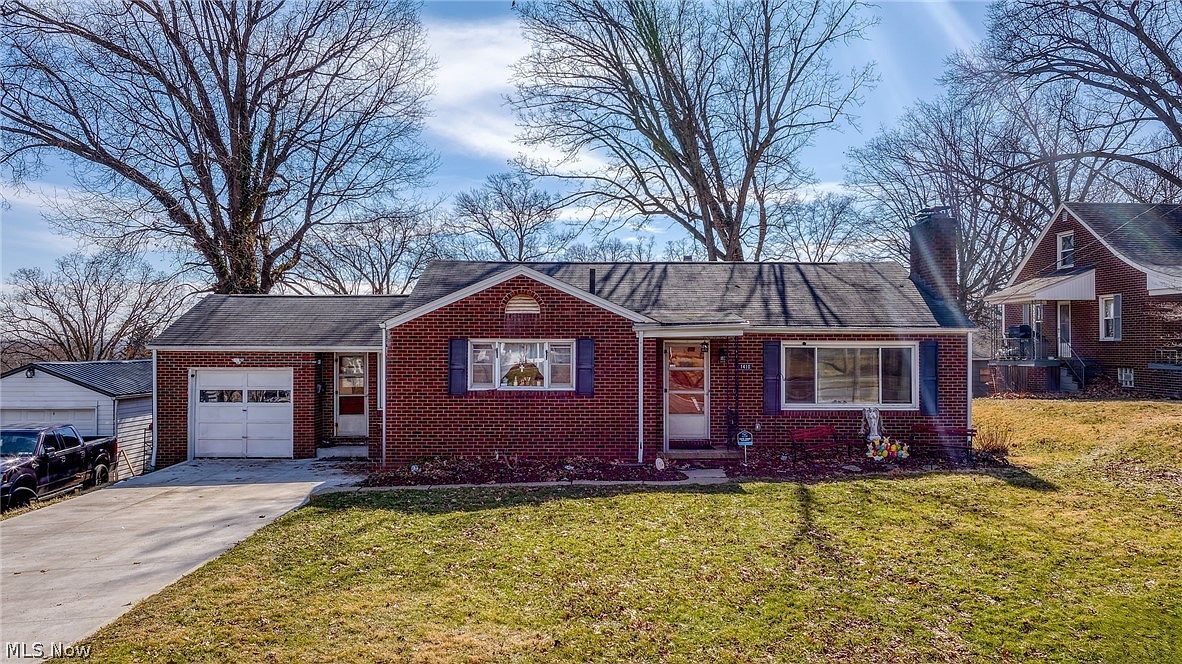 1410 Colonial Blvd NE Canton, OH 44714 - Thumbnail 2