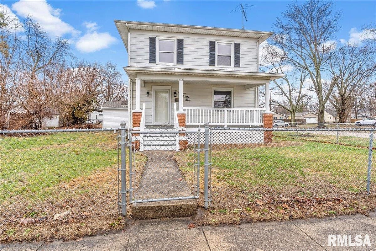 1529 E Edwards St Springfield, IL 62703 - Thumbnail 2