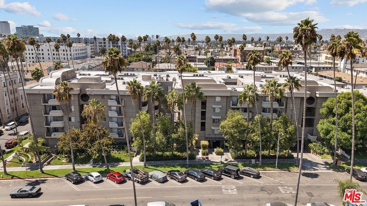 345 S Alexandria Ave APT 304 Los Angeles, CA 90020  | Condominium