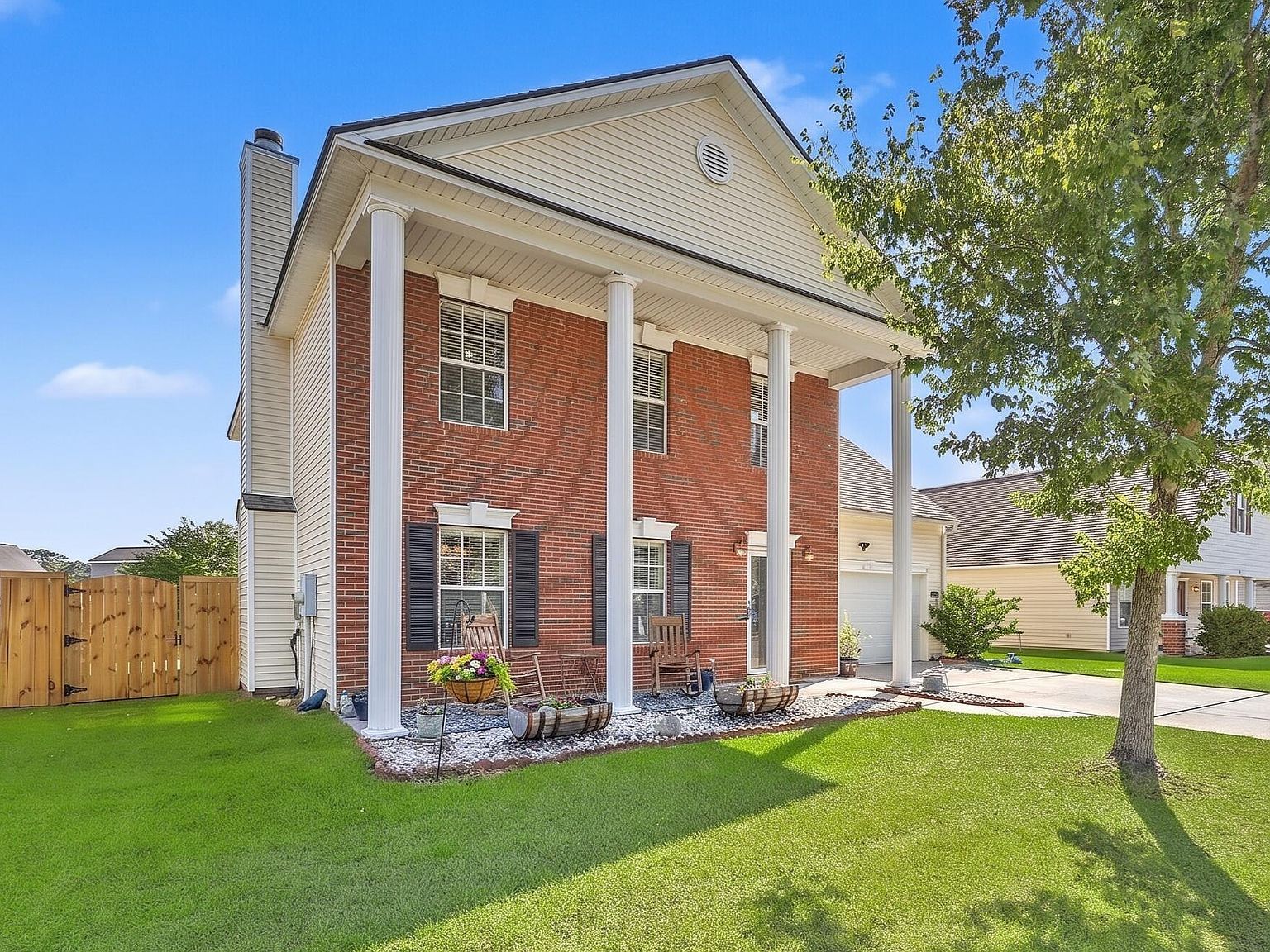 300 Dunning Rd Summerville, SC 29486, 29486