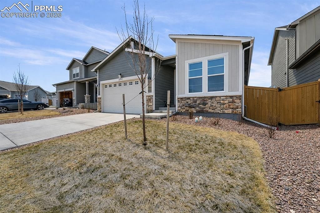 8093 Yellowleaf Pl Colorado Springs, CO 80908 - Thumbnail 2