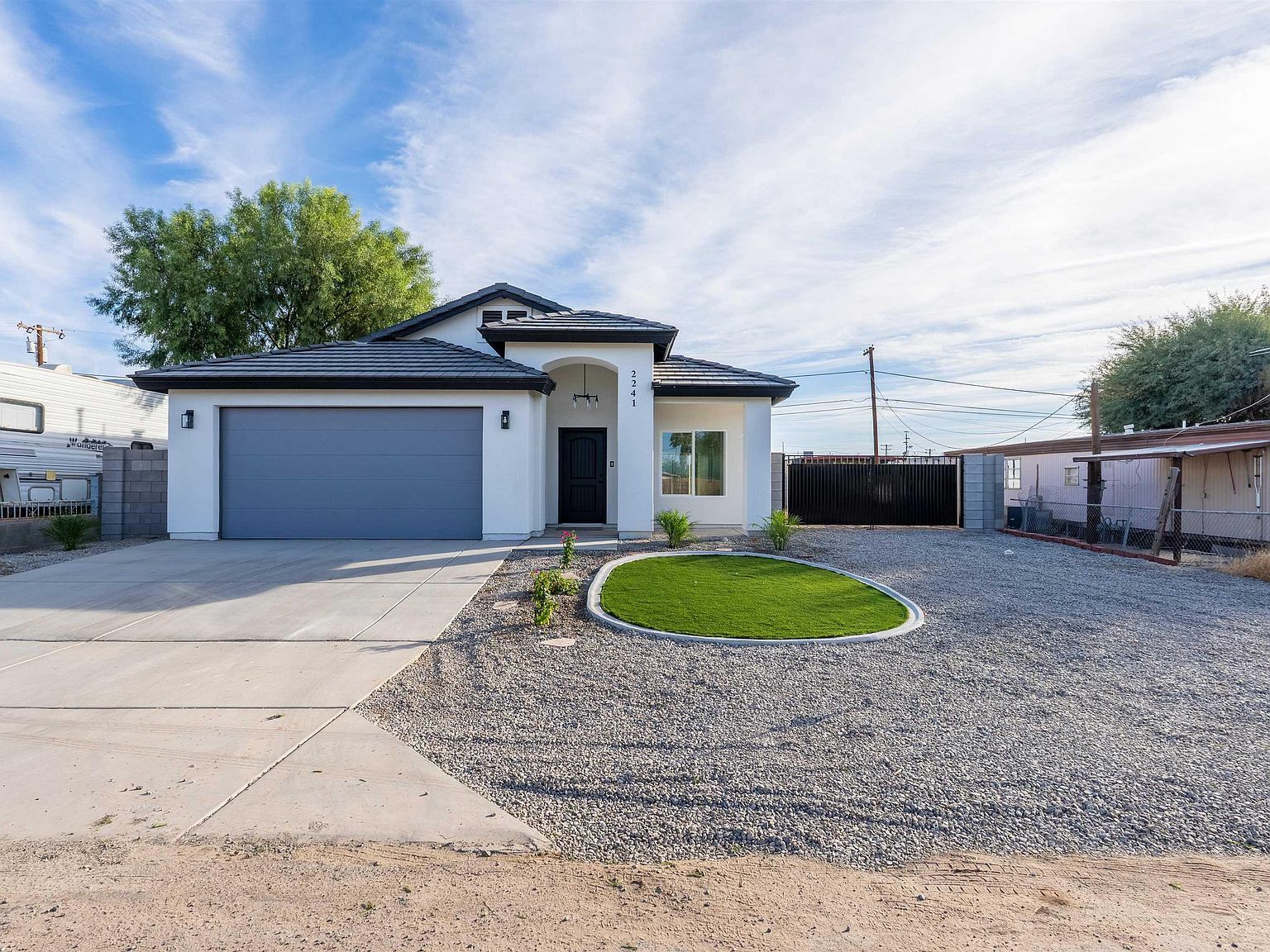 2241 E 15th St Yuma, AZ 85365 - Thumbnail 2