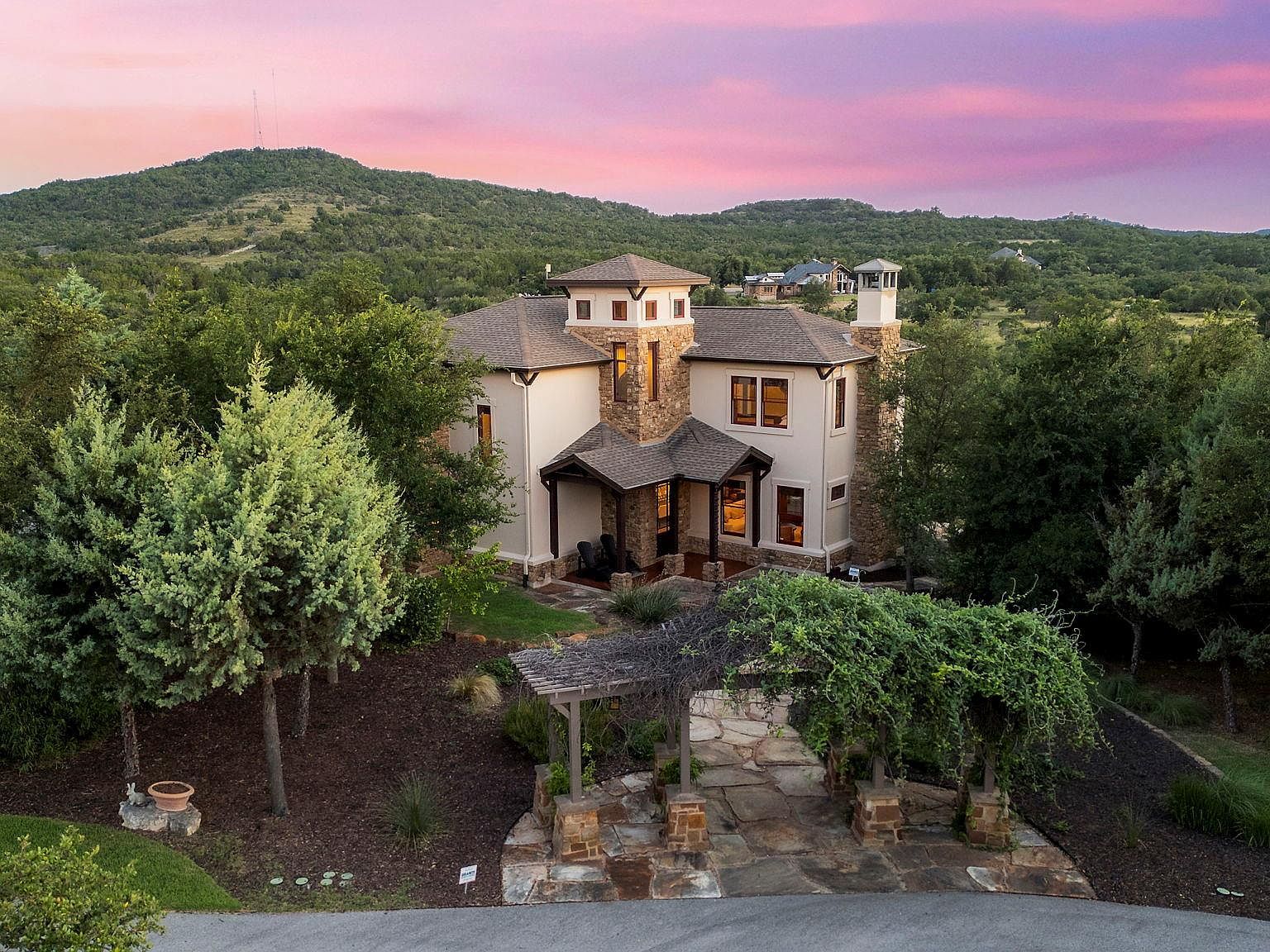 21311 Hamilton Pool Rd Dripping Springs, TX 78620 - Thumbnail 2