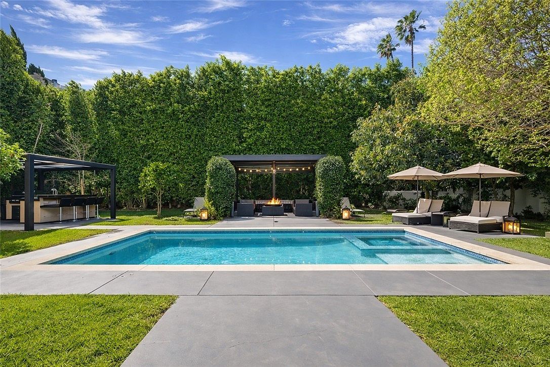 4545 Stern Ave Sherman Oaks, CA 91423 - Thumbnail 2