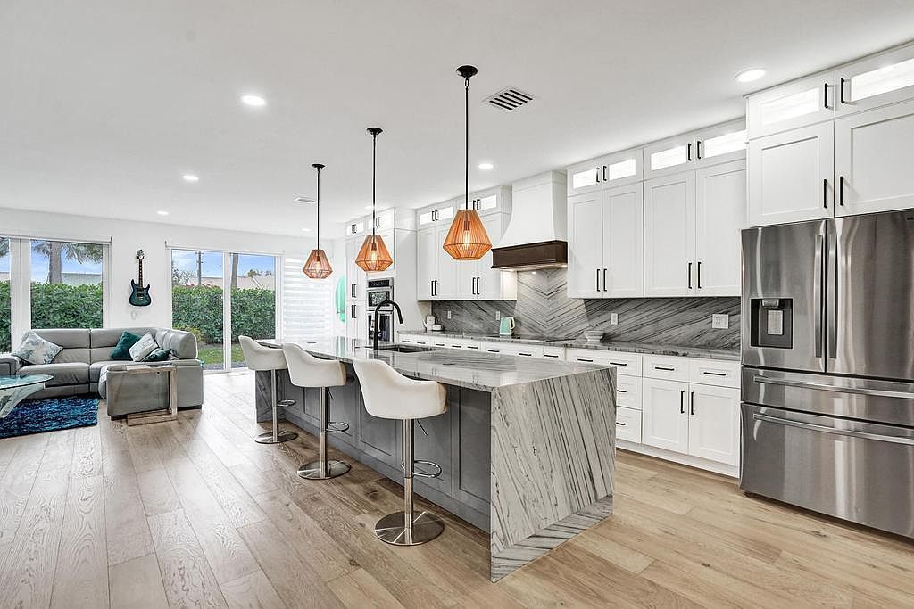 6800 Via Regina Boca Raton, FL 33433 - Thumbnail 2