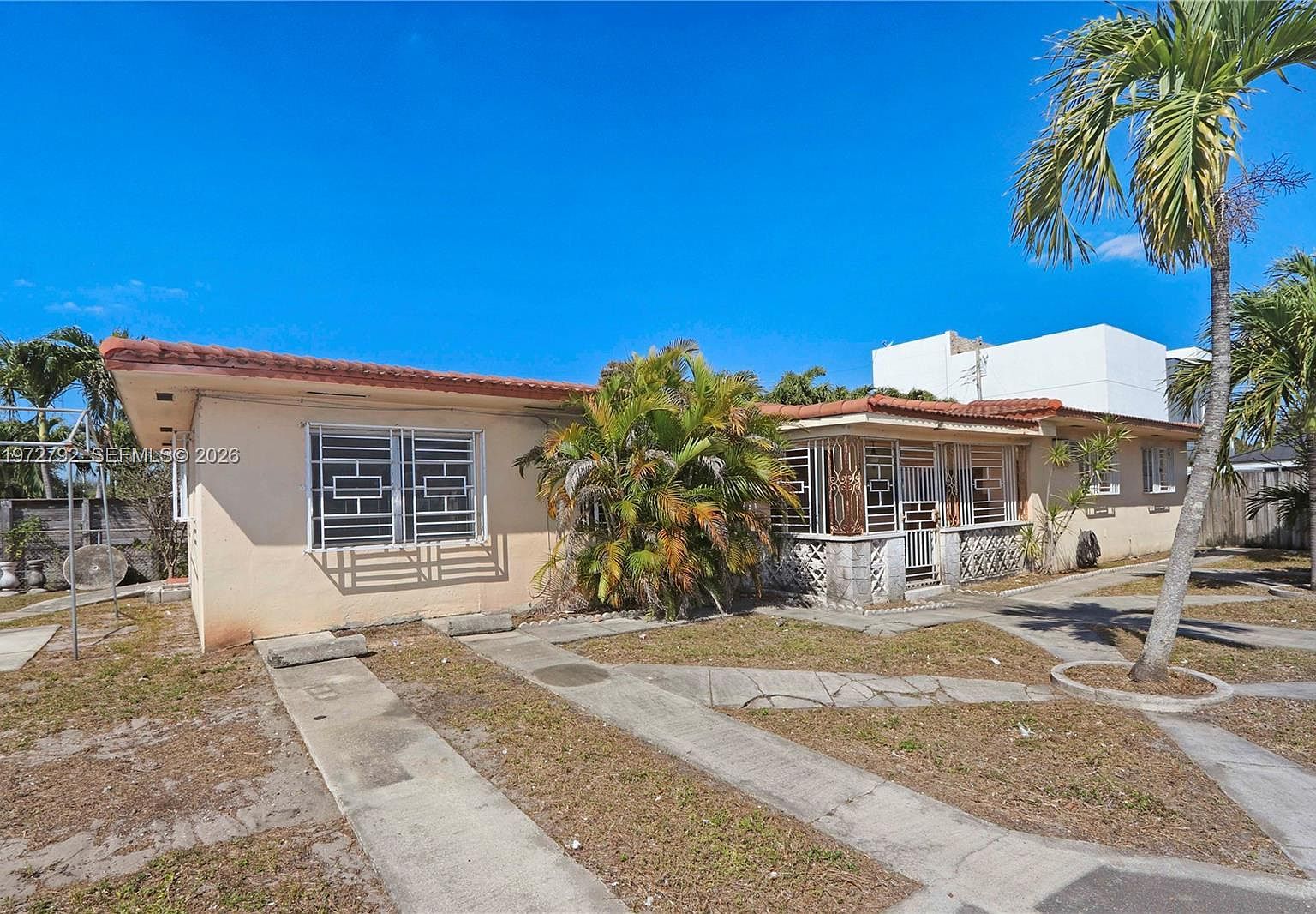 799 E 30th St Hialeah, FL 33013 - Thumbnail 2