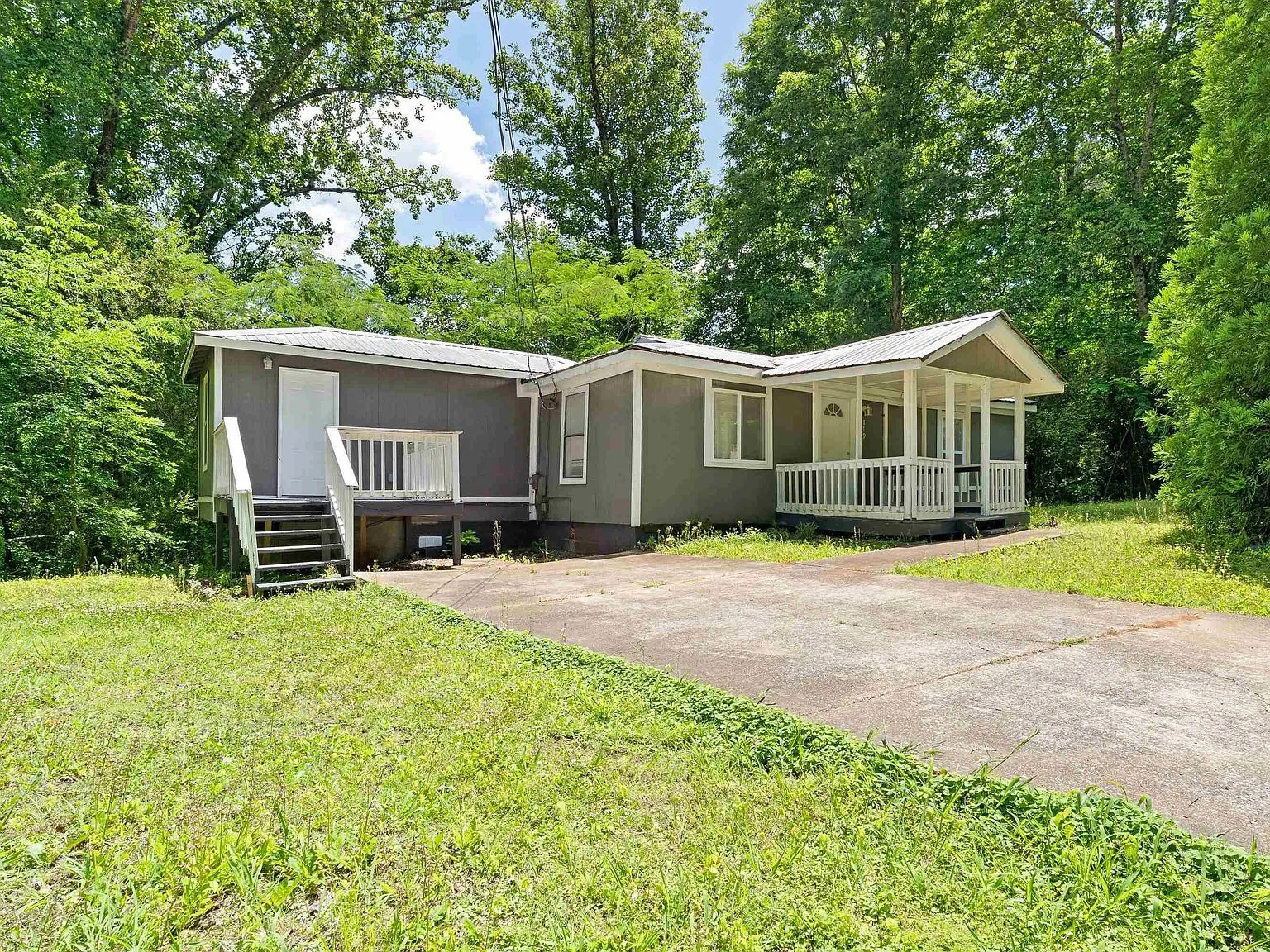 779 11th Ave SE Graysville, AL 35073 | Single Family