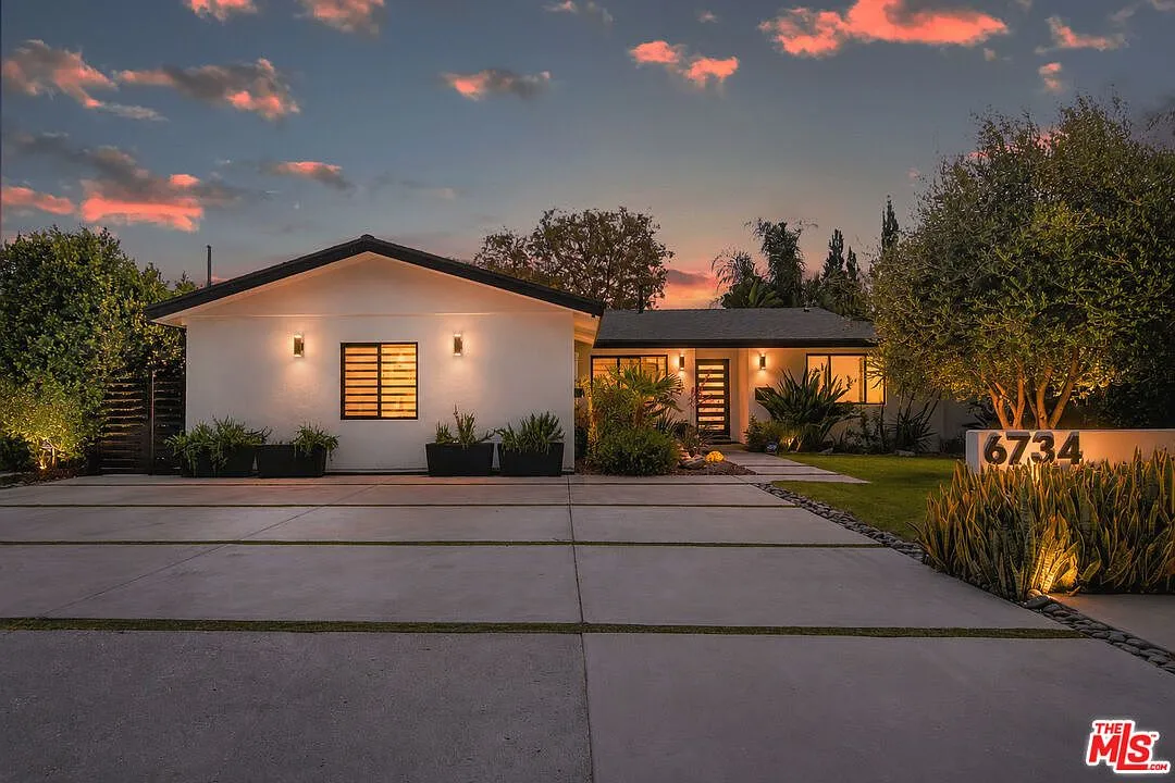 6734 Agnes Ave North Hollywood, CA 91606, 91606