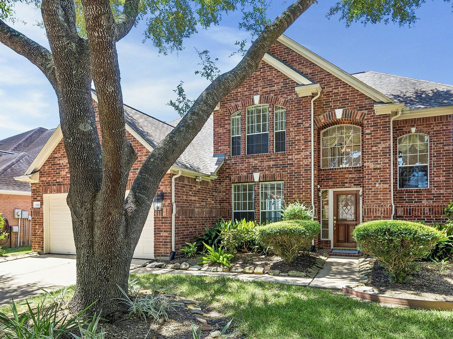 2843 Five Oaks Dr Missouri City, TX 77459, 77459