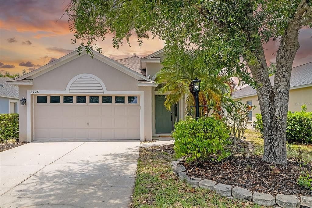 6226 Blueflower Ct Lakewood Ranch, FL 34202, 34202