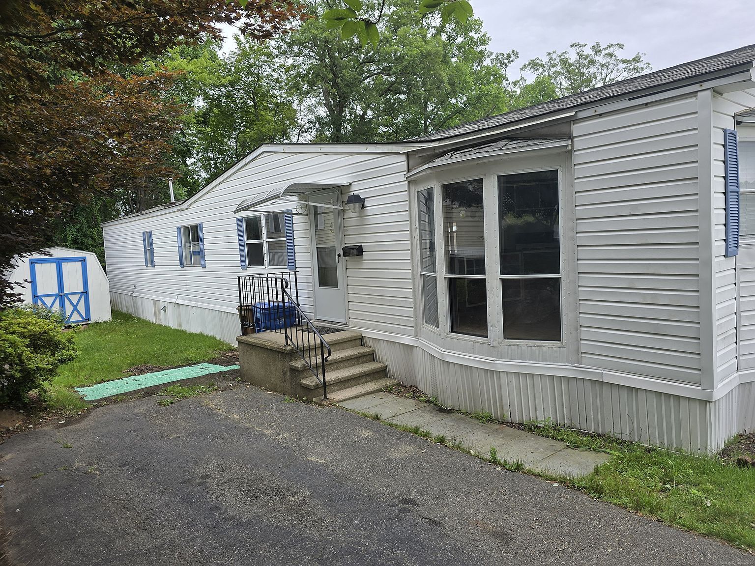 20 Woodland Park Shelton, CT 06484 - Thumbnail 2