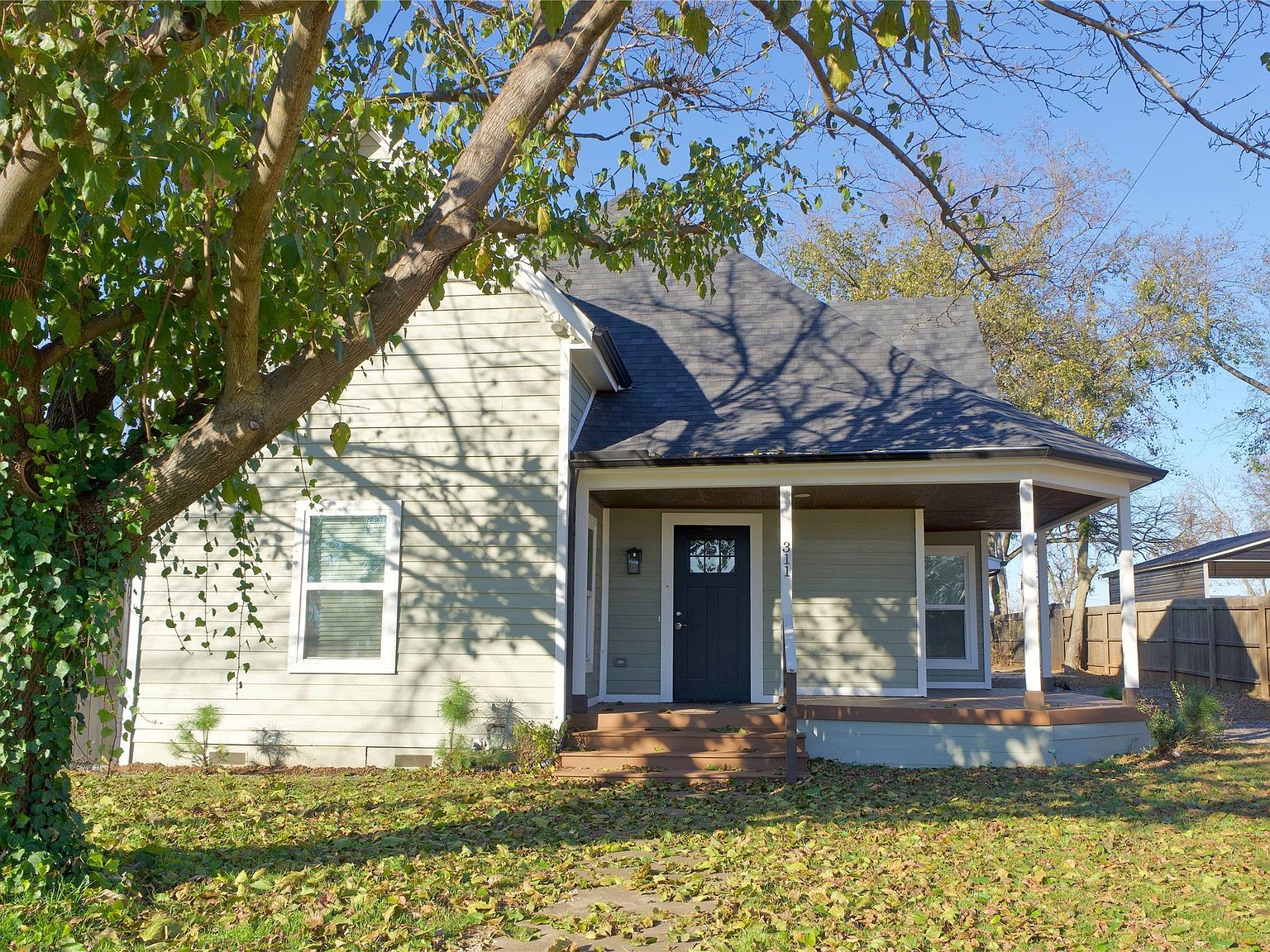 311 W Main St Whitesboro, TX 76273 - Thumbnail 2