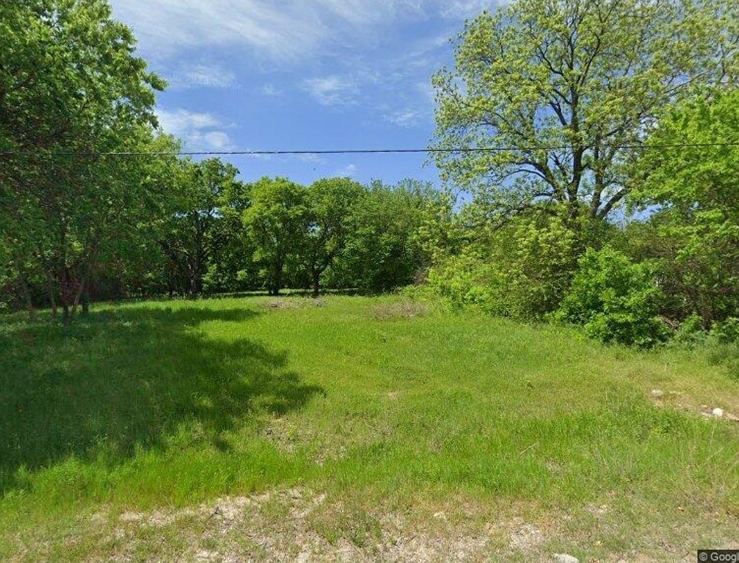 404 W Howell St Saint Jo, TX 76265  | Land/Lot