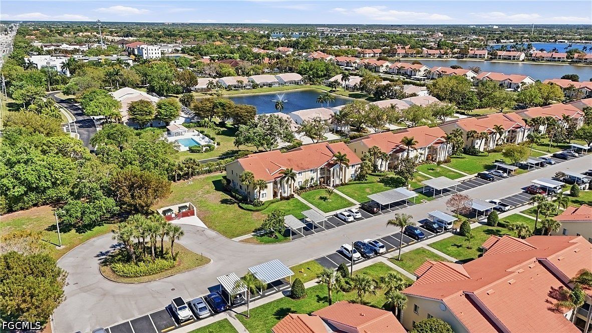 7774 Jewel Ln APT 103 Naples, FL 34109 - Thumbnail 2