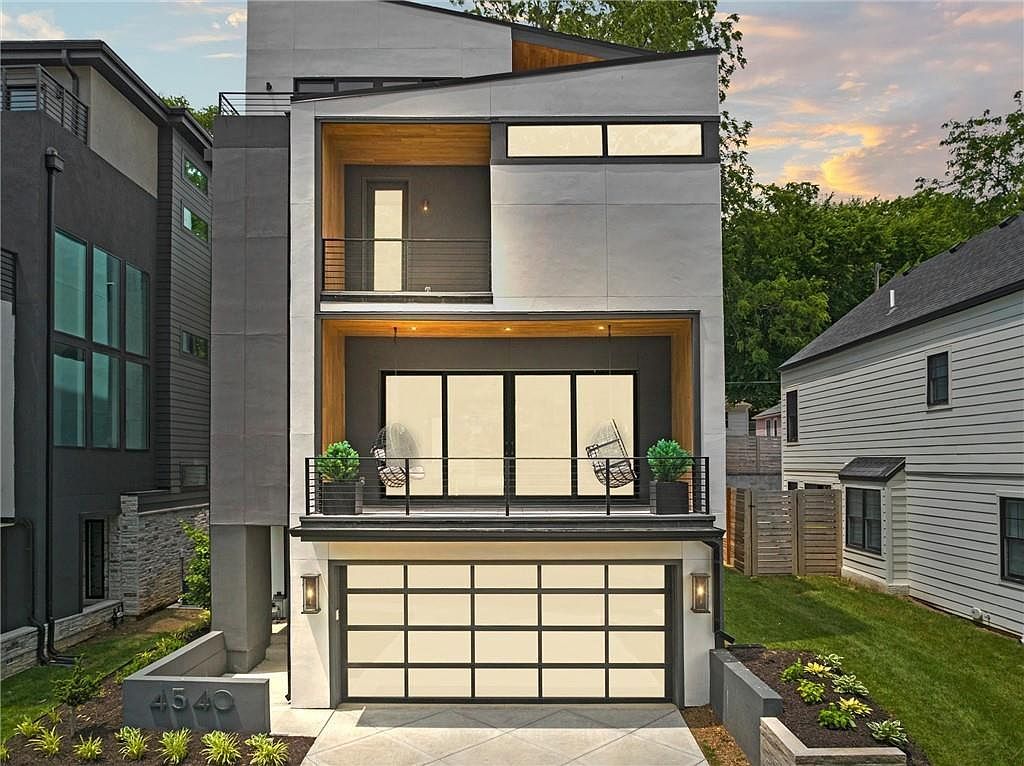 4540 Mercier St Kansas City, MO 64111  | Single Family