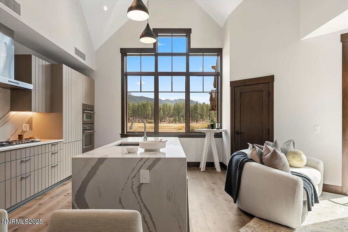 36 Beach Club Dr #606 Stateline, NV 89449 - Thumbnail 2