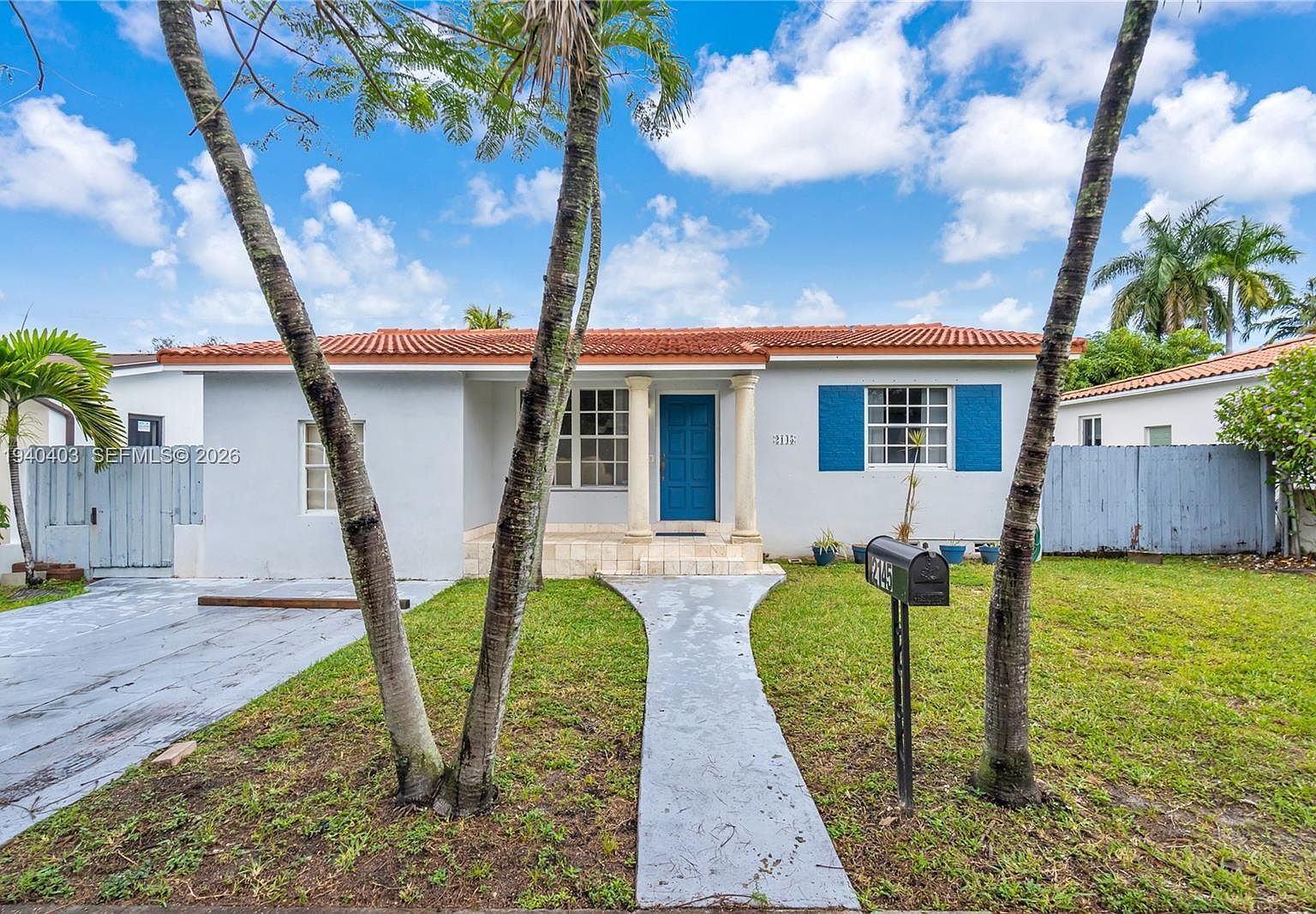 2145 SW 26th St Miami, FL 33133 - Thumbnail 2