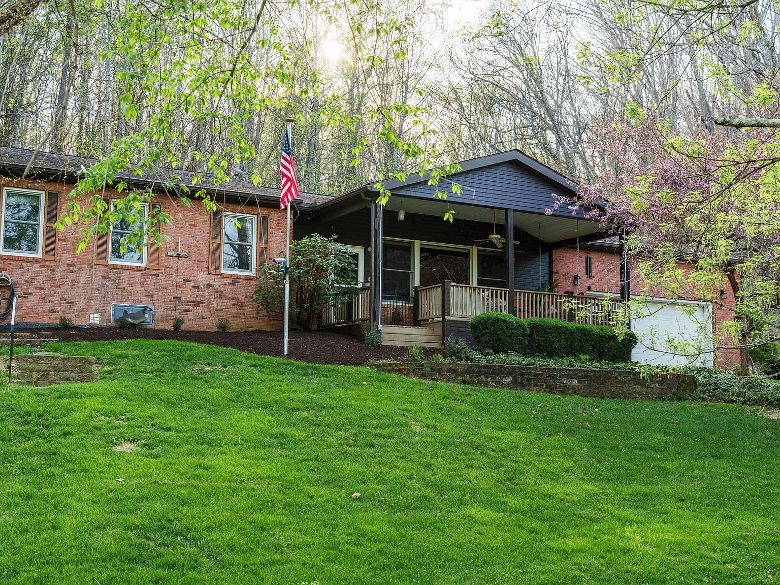 19369 Wagner Rd Laurelville, OH 43135  | Single Family