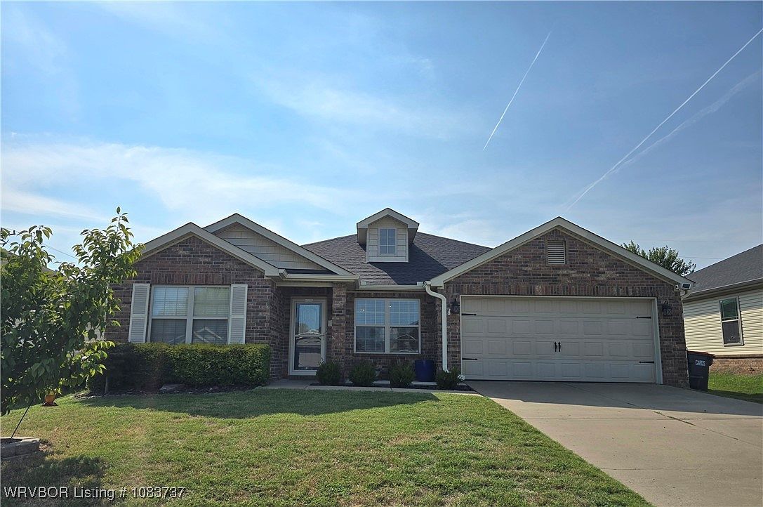 211 Colony Ct Barling, AR 72923 | Single Family