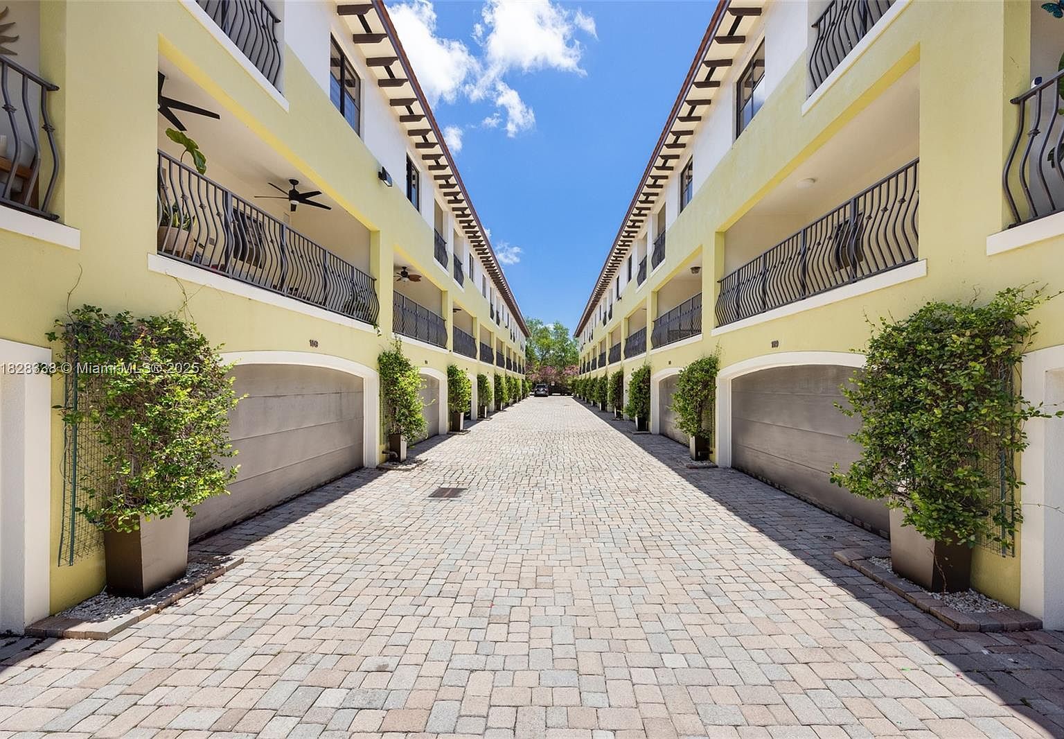 3204 Bird Ave APT 108 Miami, FL 33133 - Thumbnail 2