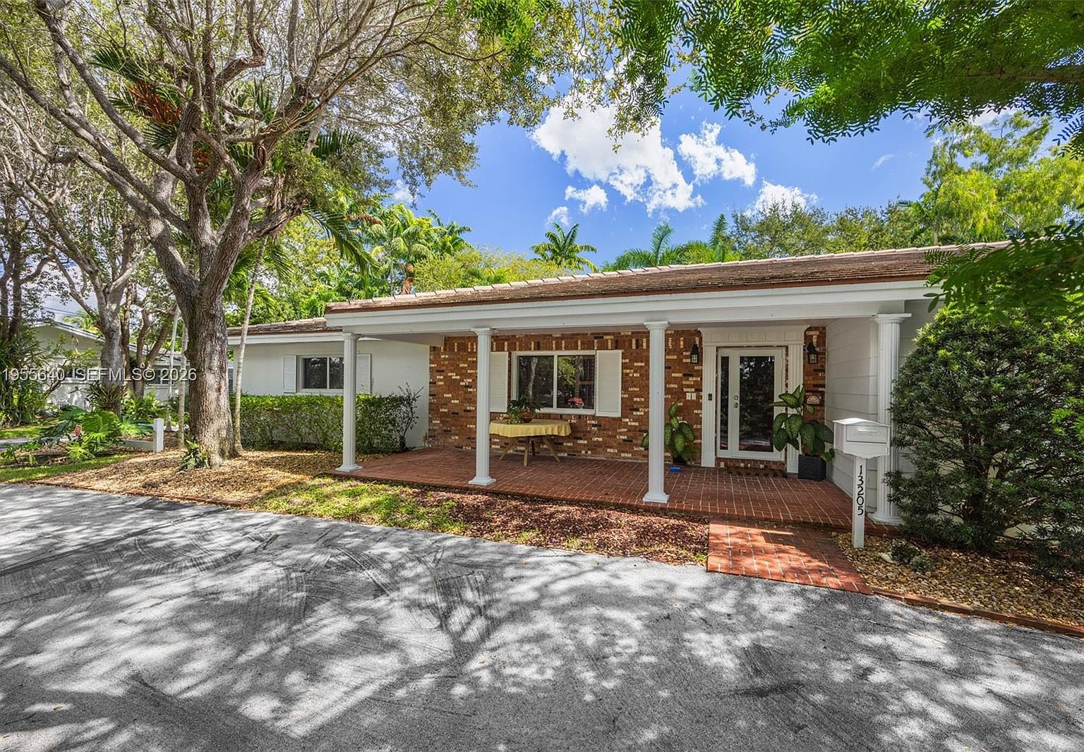 13205 SW 71st Ave Pinecrest, FL 33156 - Thumbnail 2