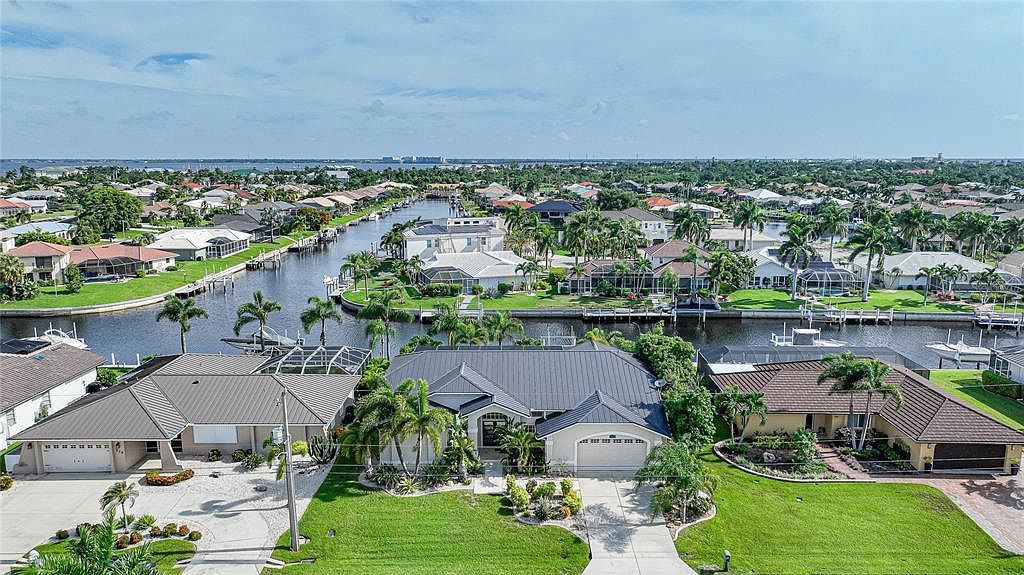 822 Via Formia Punta Gorda, FL 33950 - Thumbnail 2