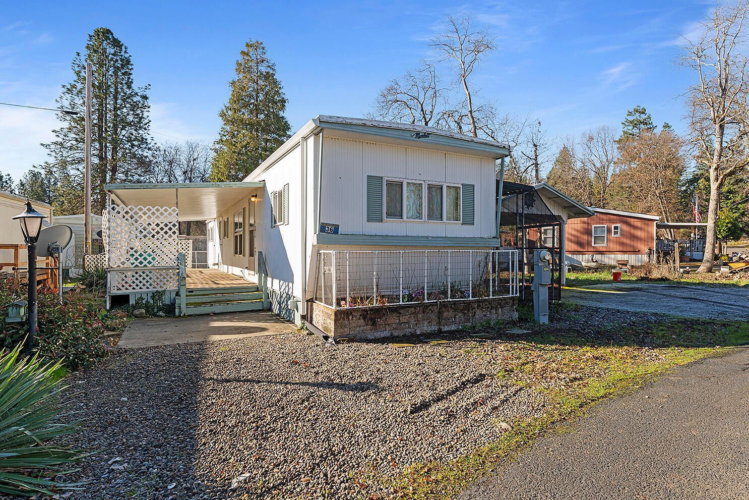 22071 Highway 62 #36 Shady Cove, OR 97539 - Thumbnail 2