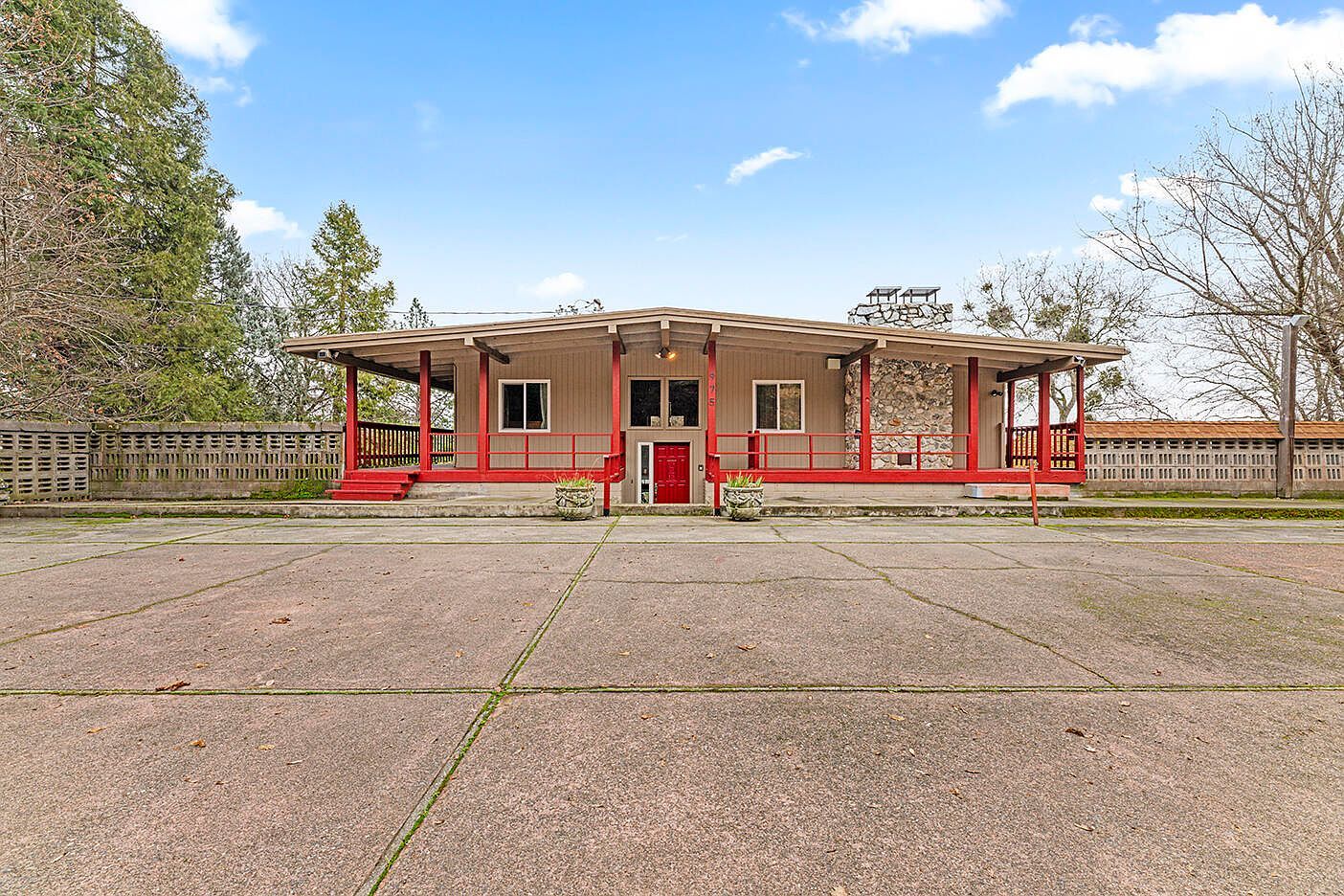 975 NW Starlite Pl Grants Pass, OR 97526 - Thumbnail 2