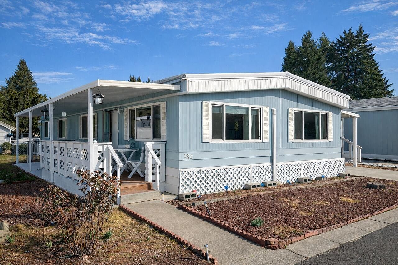 3431 S Pacific Hwy Spc 130 Medford, OR 97501 - Thumbnail 2