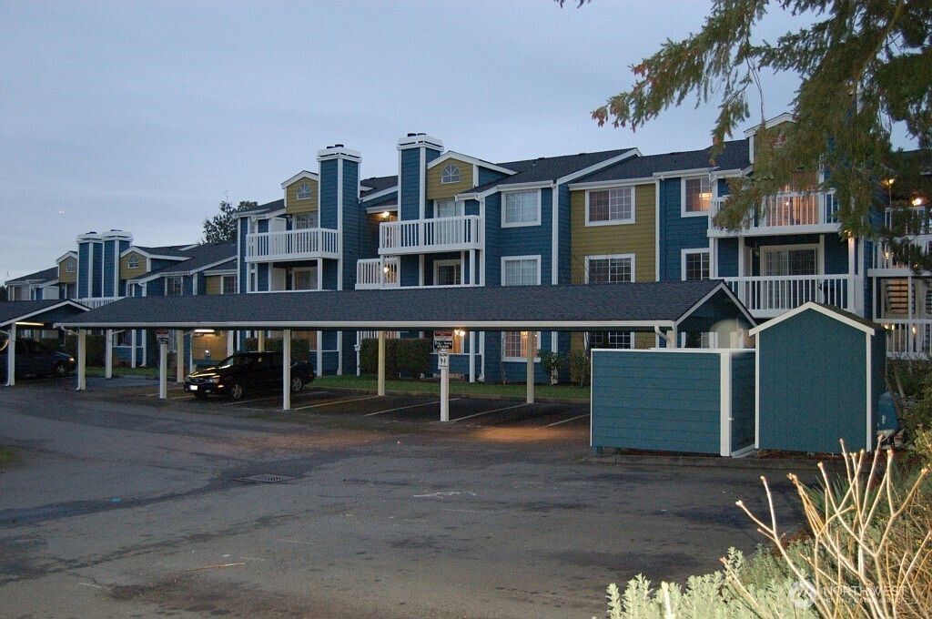 22831 30th Ave S APT 203 Des Moines, WA 98198  | Condominium