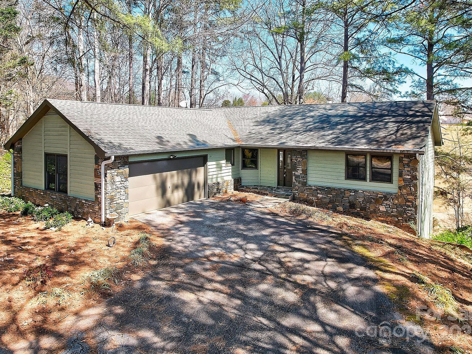 225 Sheepnose Dr Lake Lure, NC 28746 - Thumbnail 2