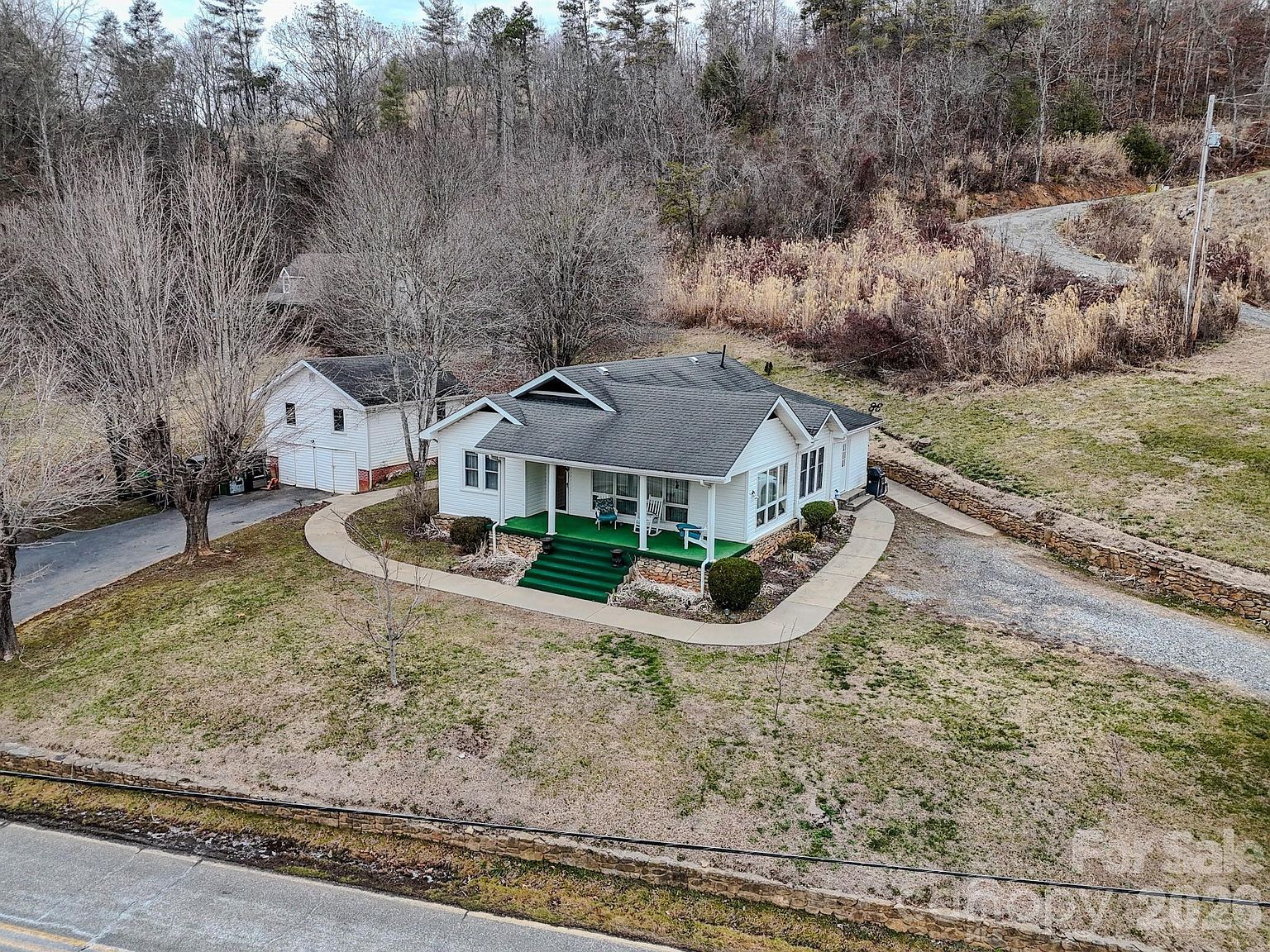 2301 Silver Mill Rd Marshall, NC 28753 - Thumbnail 2