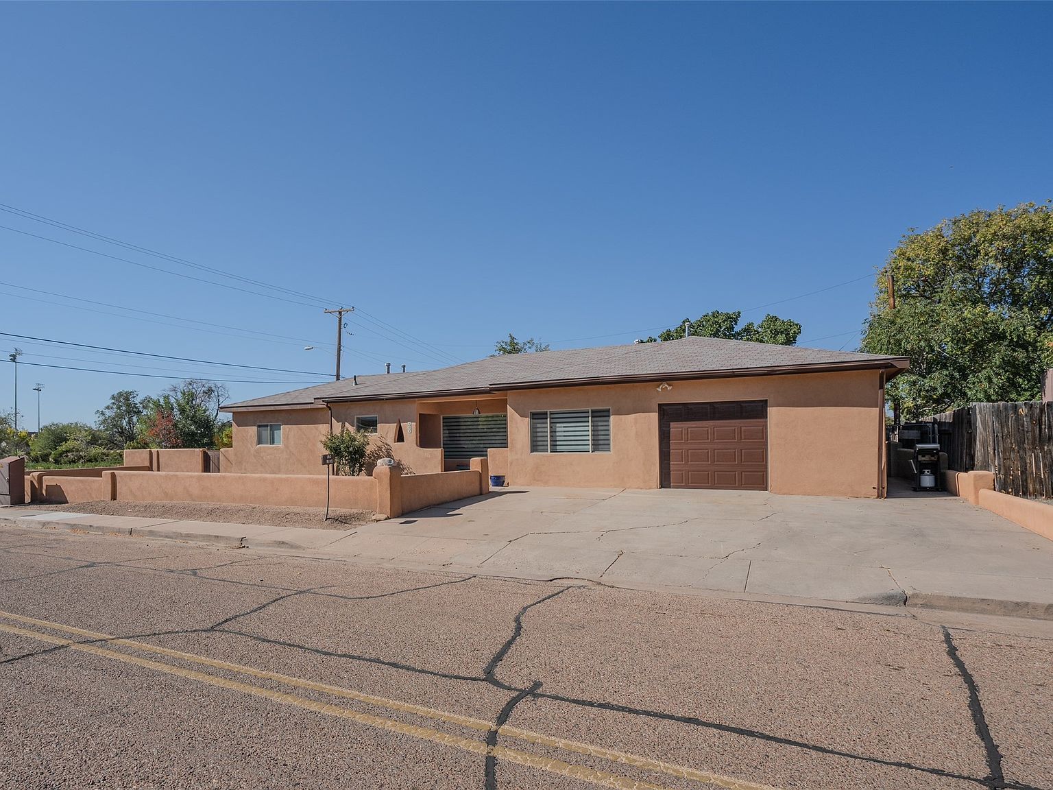 102 Pine St Santa Fe, NM 87501 - Thumbnail 2
