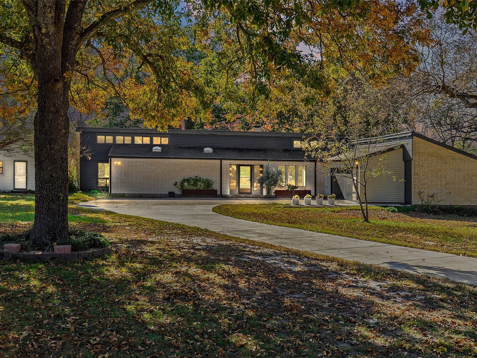 3092 Woodglen Dr Commerce, TX 75428 - Thumbnail 2